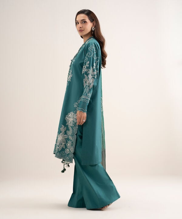 3 Piece - Embroidered Lawn Suit