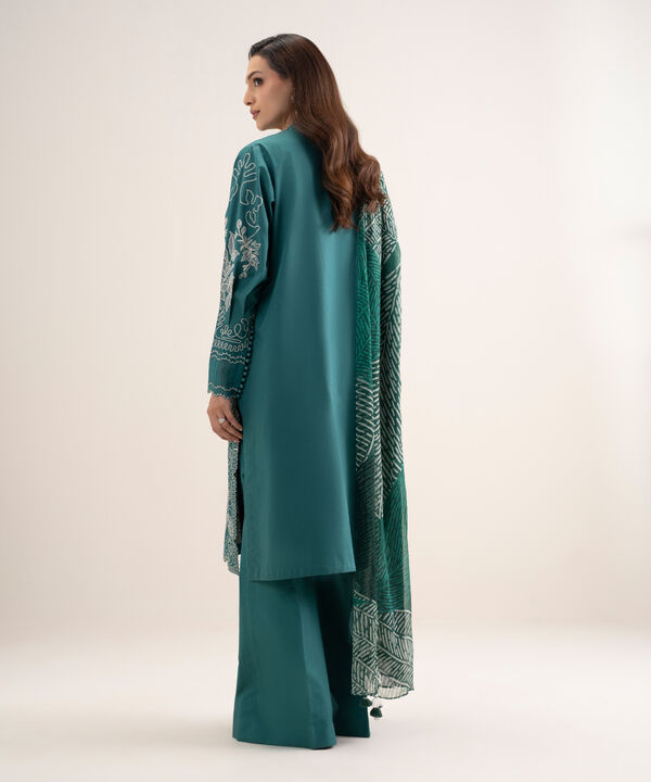 3 Piece - Embroidered Lawn Suit