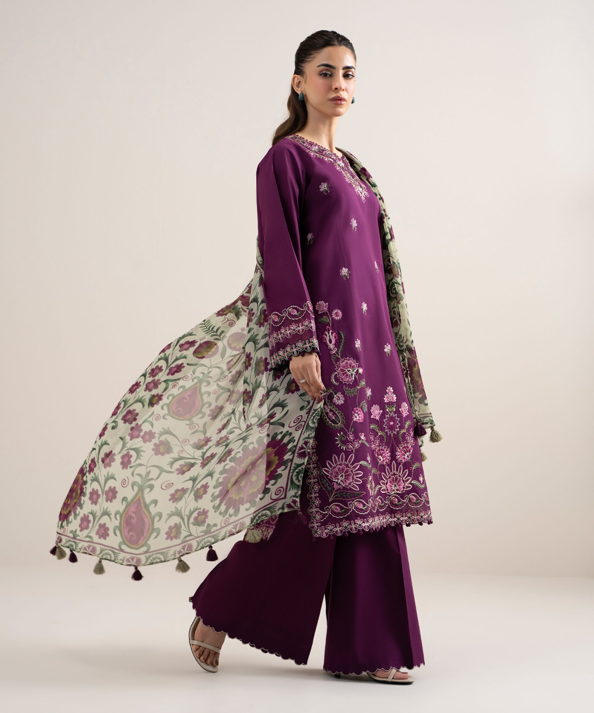 Unstitched 3 PC 3PESTS26V622