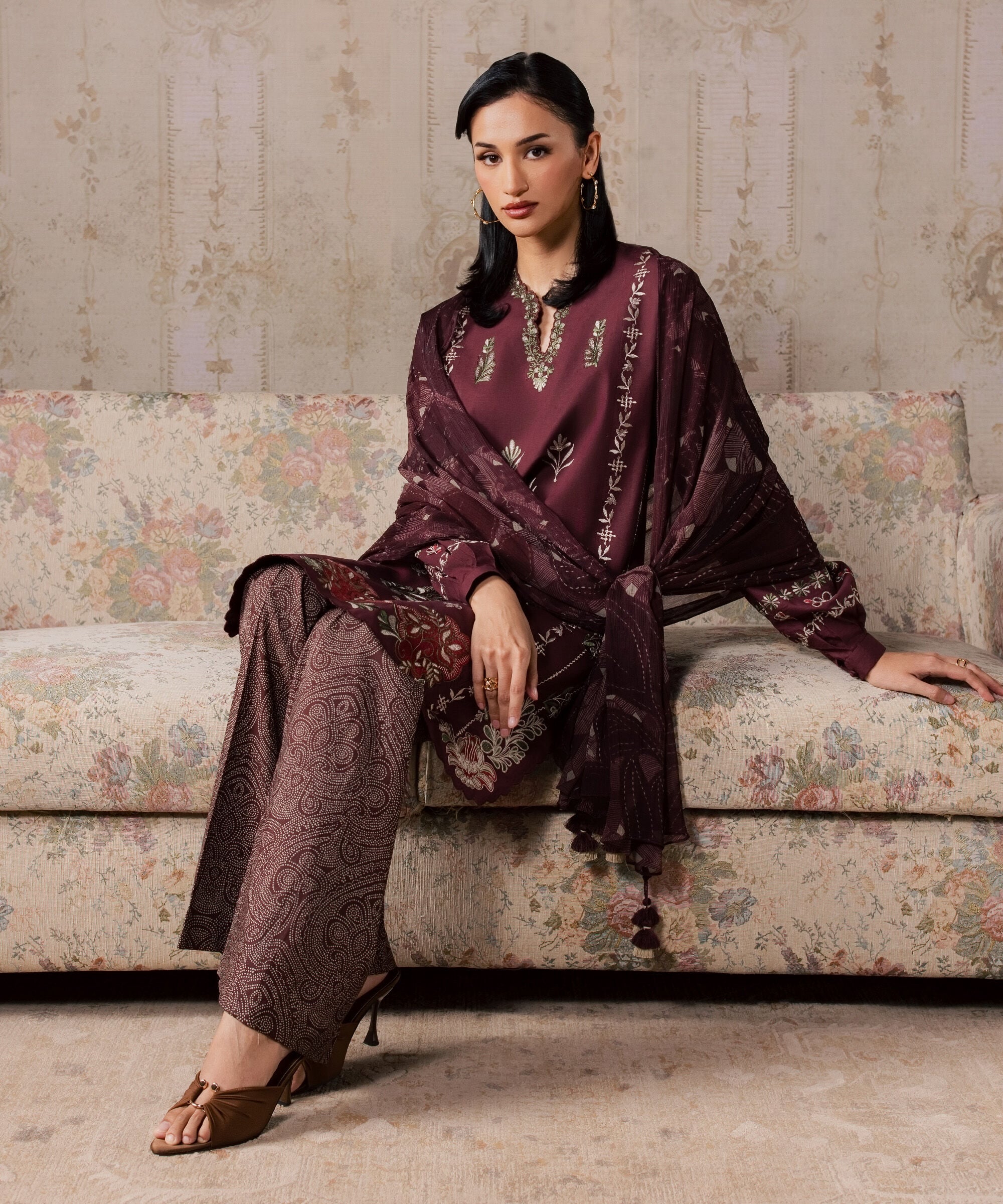 3 Piece - Embroidered Lawn Suit 3PESTS26V710
