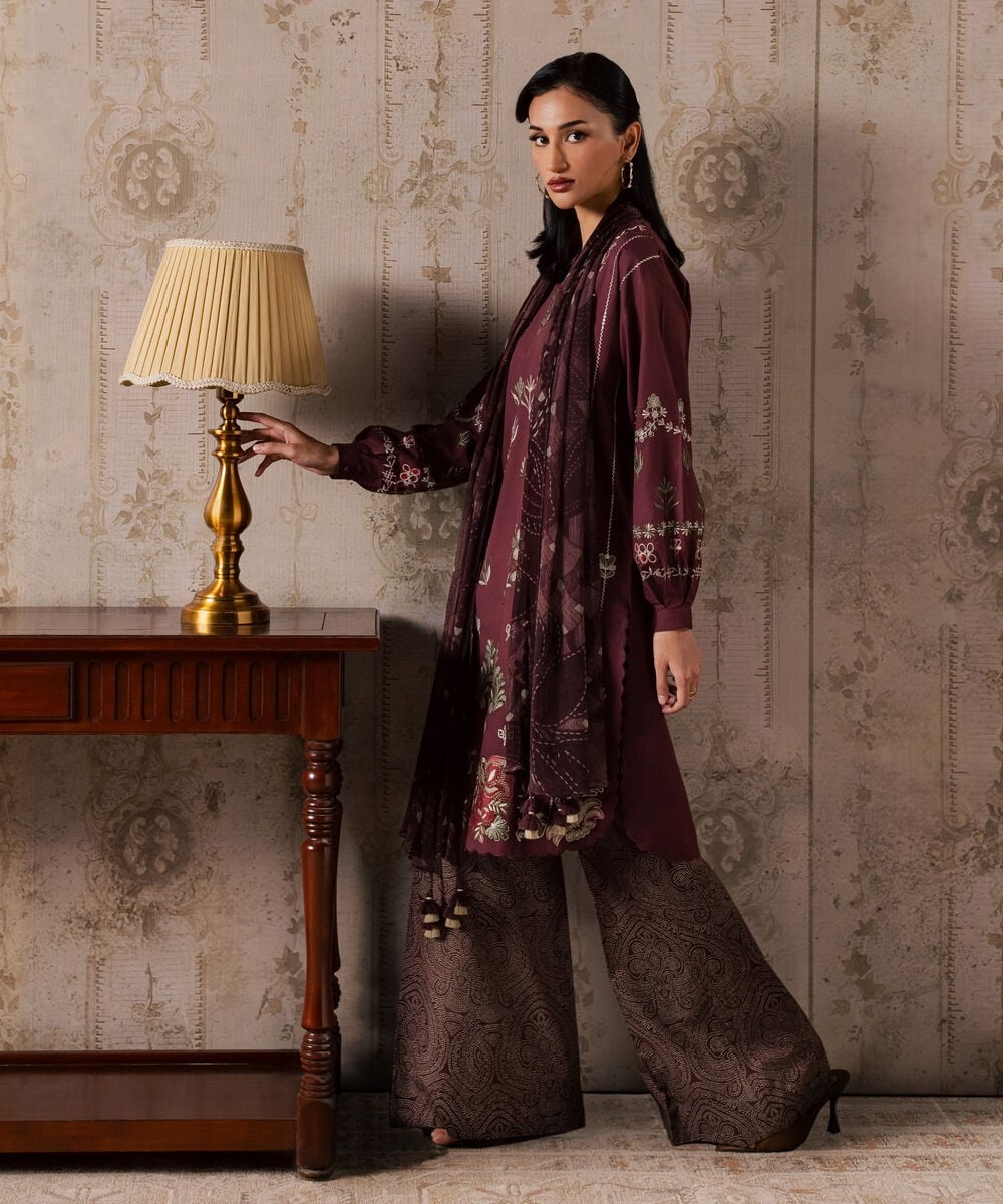 3 Piece - Embroidered Lawn Suit 3PESTS26V710