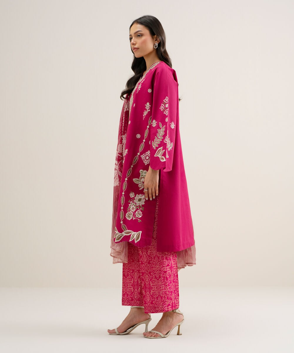 3 Piece - Embroidered Lawn Suit 3PESTS26V711