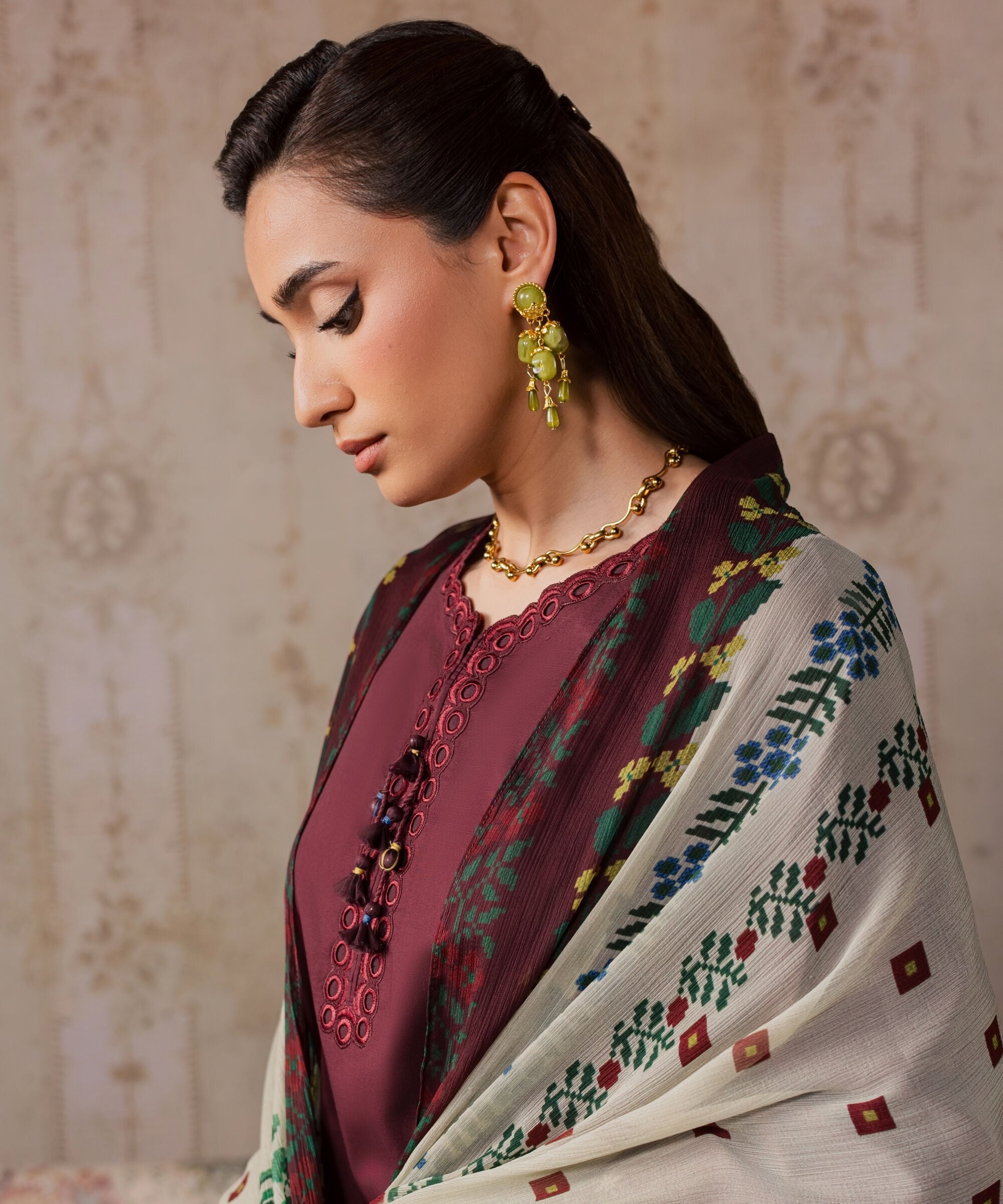 3 Piece - Embroidered Lawn Suit 3PESTS26V714
