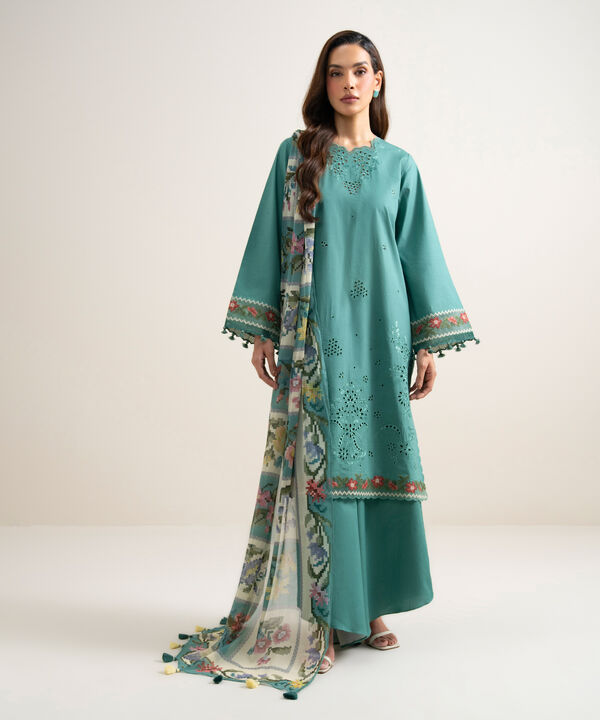 3 Piece - Embroidered Lawn Suit
