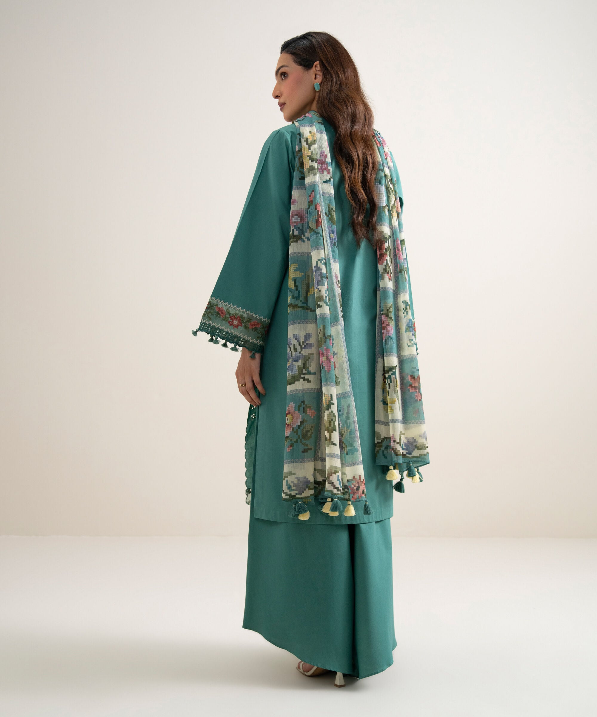 3 Piece - Embroidered Lawn Suit 3PESTS26V716