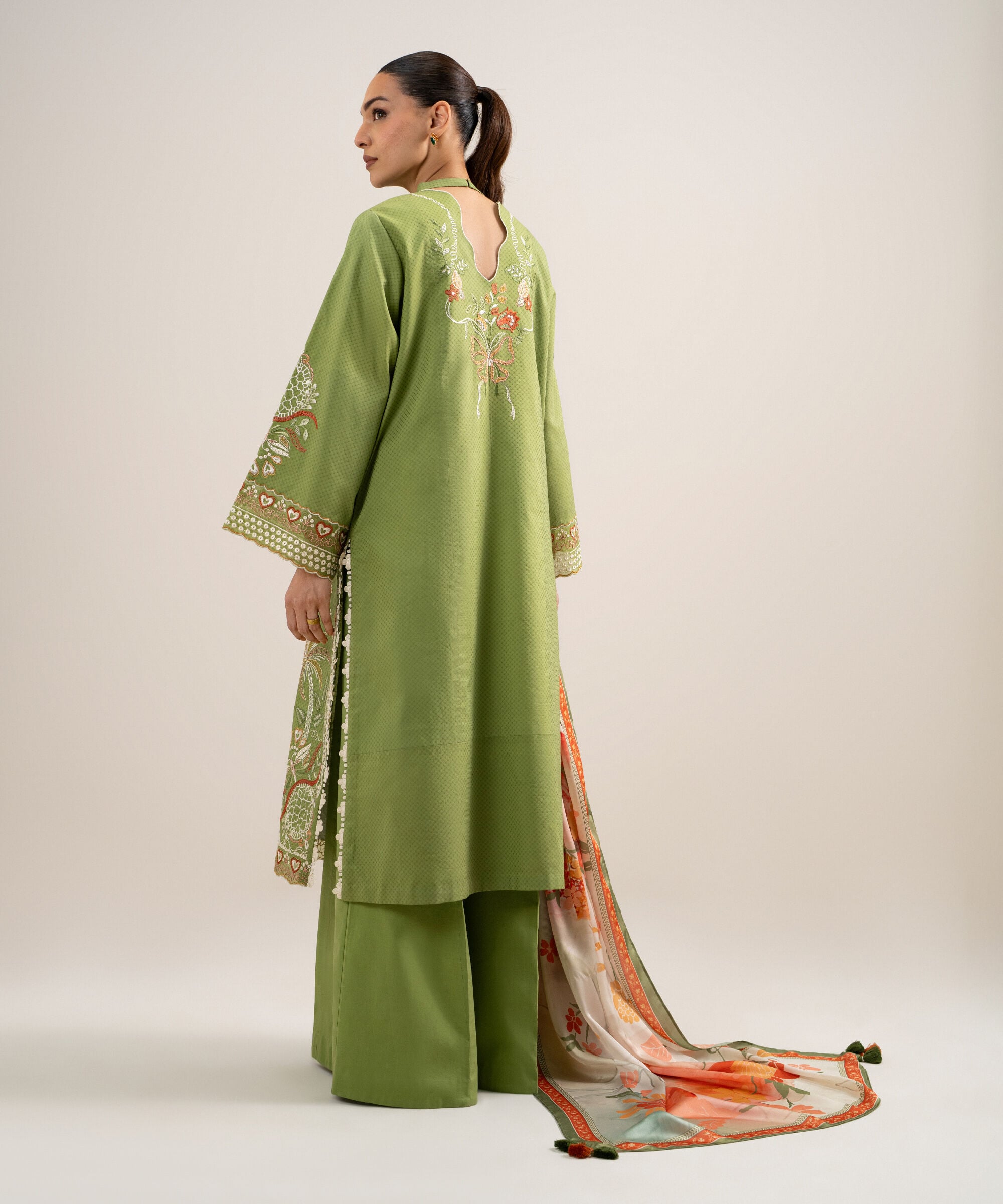 3 Piece - Embroidered Arabic Jacquard Suit 3PESTS26V722