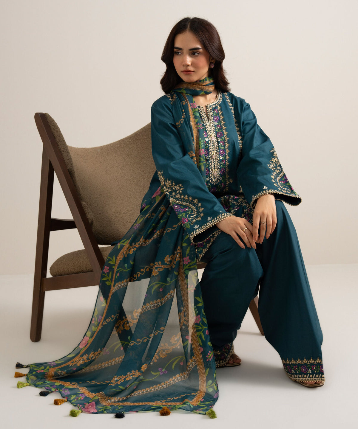 3 Piece - Embroidered Cotton Viscose Suit 3PESTS26V810