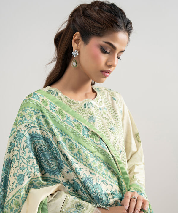 3 Piece - Embroidered Lawn Suit