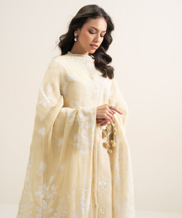 3 Piece - Embroidered Lawn Suit
