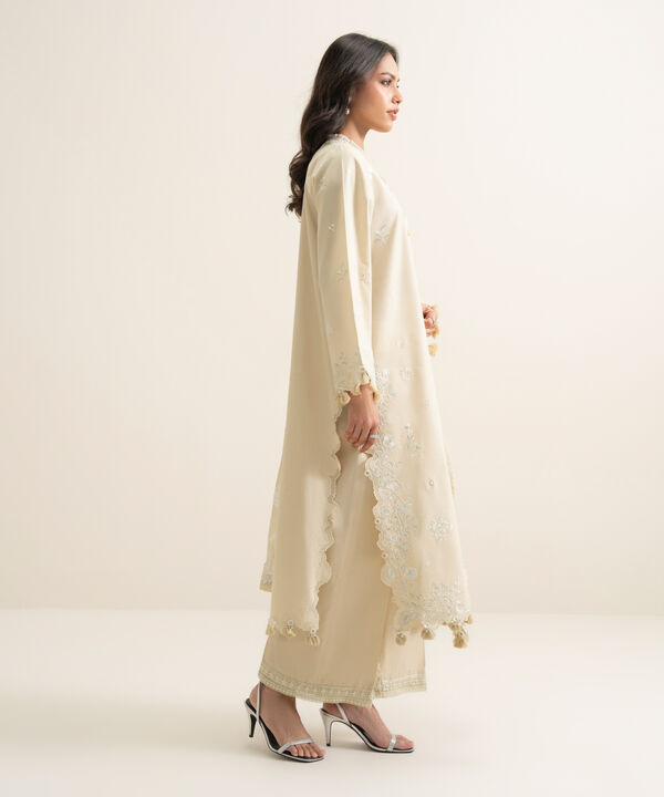 3 Piece - Embroidered Lawn Suit