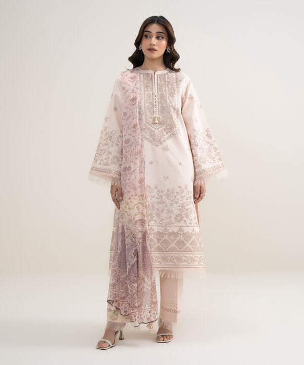 3 Piece - Embroidered Lawn Suit