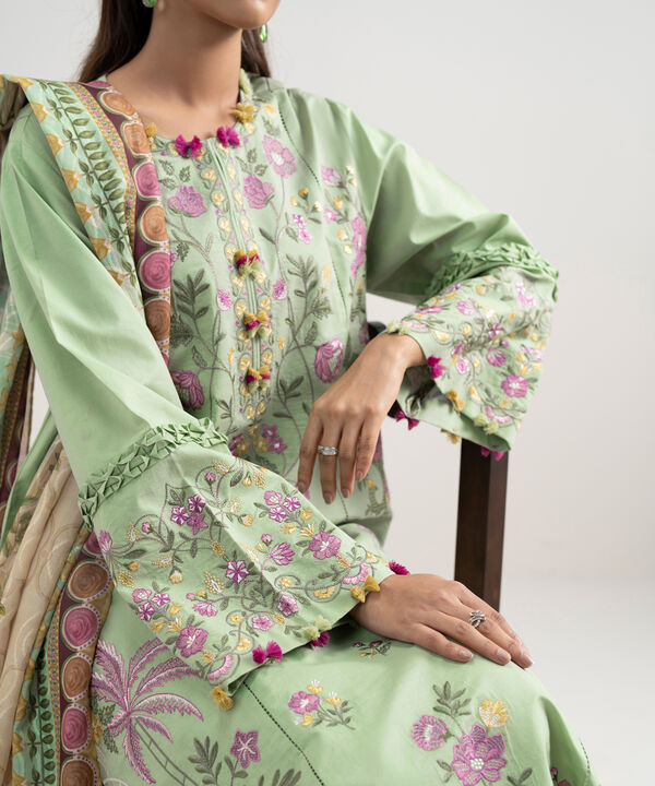 3 Piece - Embroidered Lawn Suit