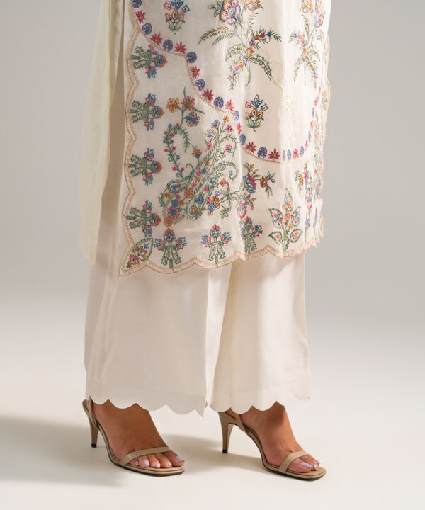 3 Piece - Embroidered Khaddi Net Suit