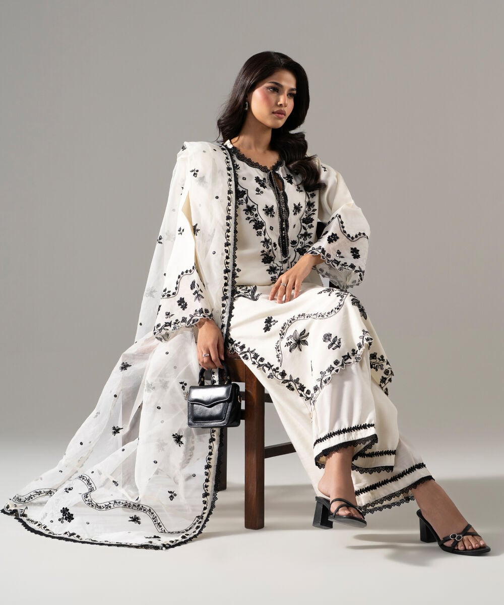 3 Piece - Embroidered Raw Silk Suit 3SFW26WMV108
