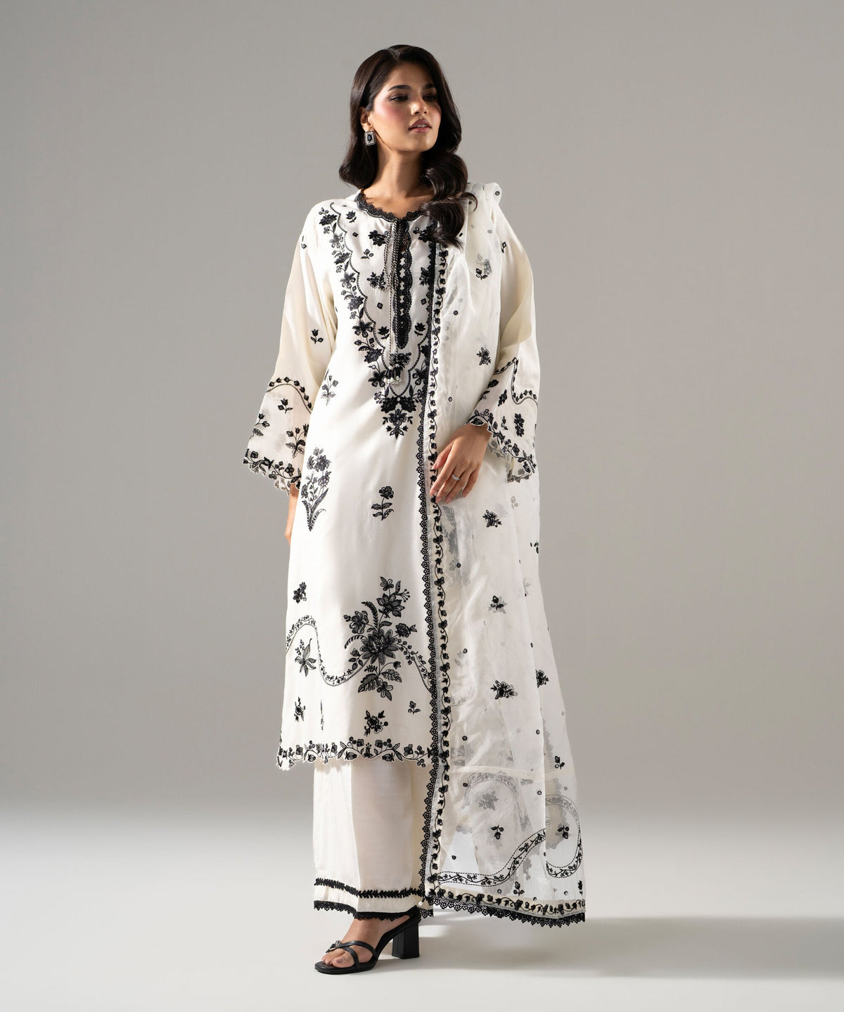 3 Piece - Embroidered Raw Silk Suit 3SFW26WMV108