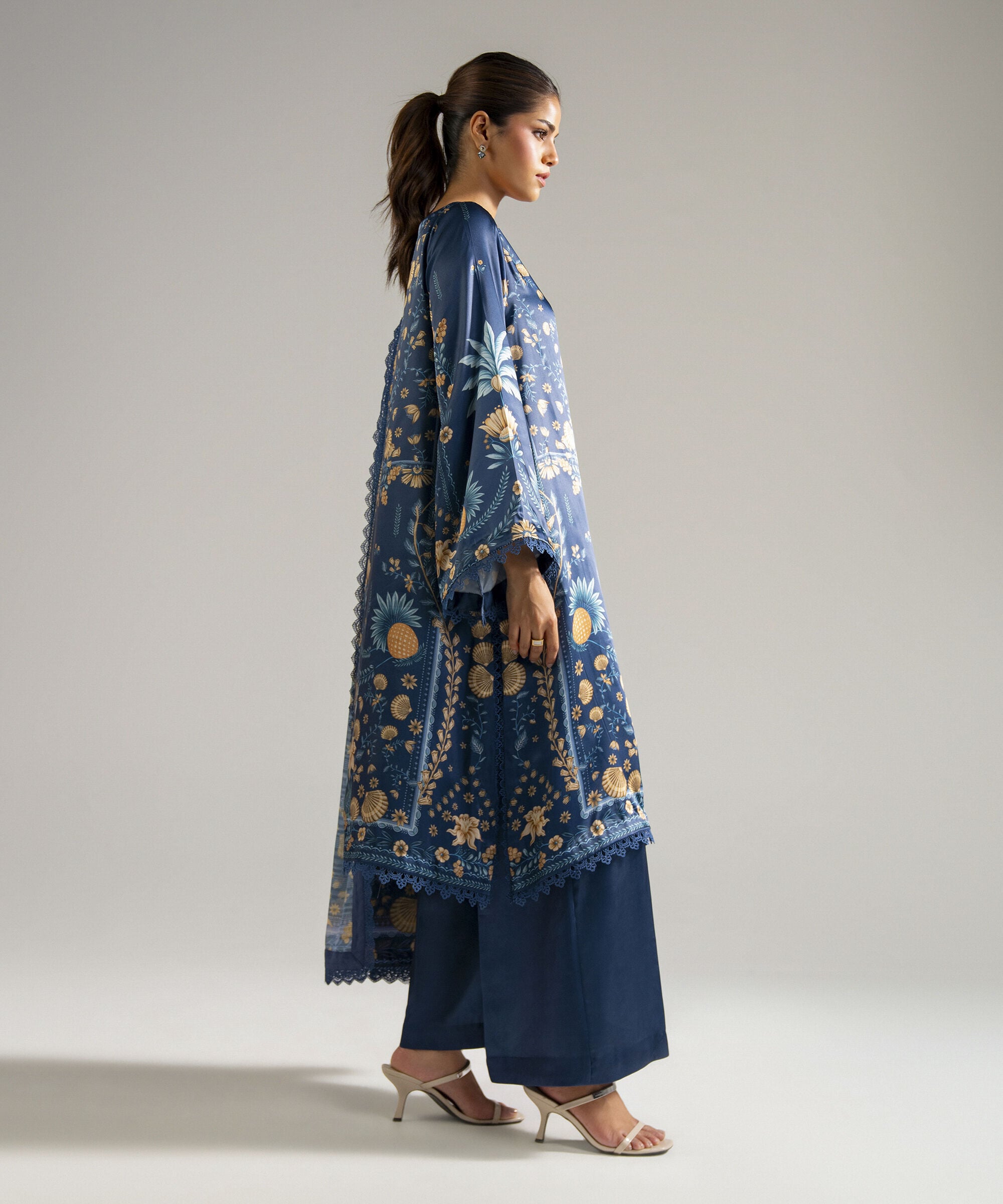 RTW 3 PC Suit 3TNW26MHMV81