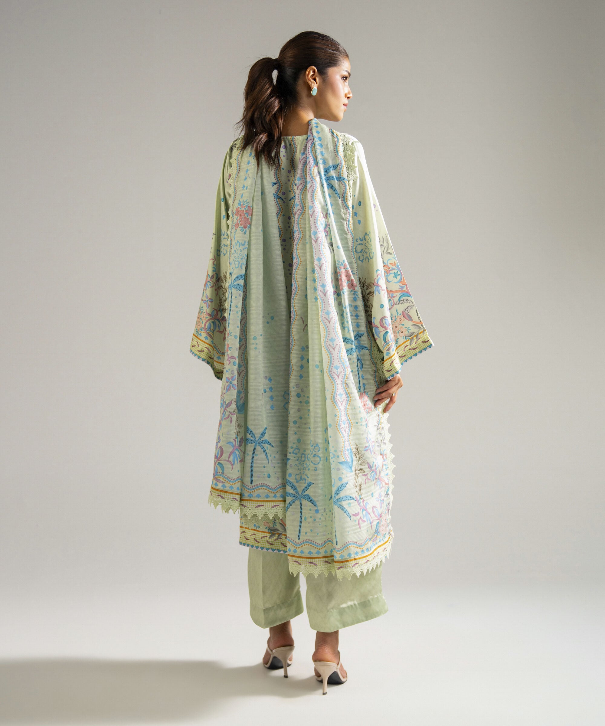 RTW 3 PC Suit 3TNW26MHMV82