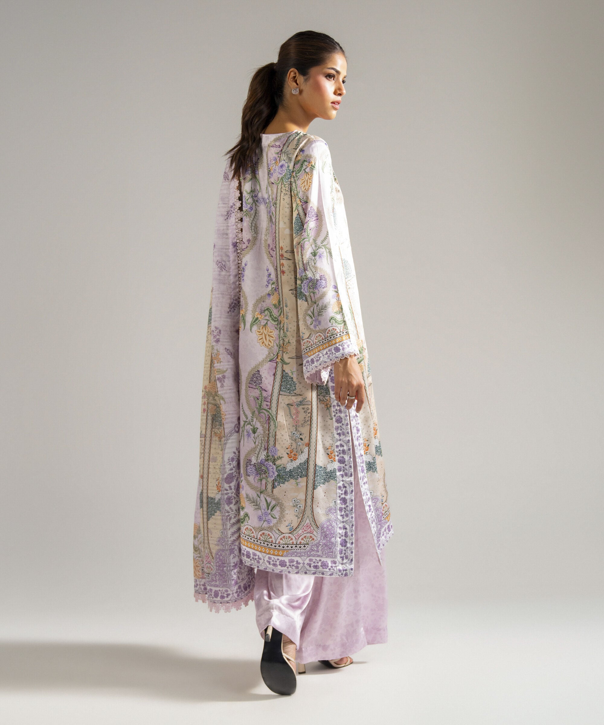 RTW 3 PC Suit 3TNW26MHMV84