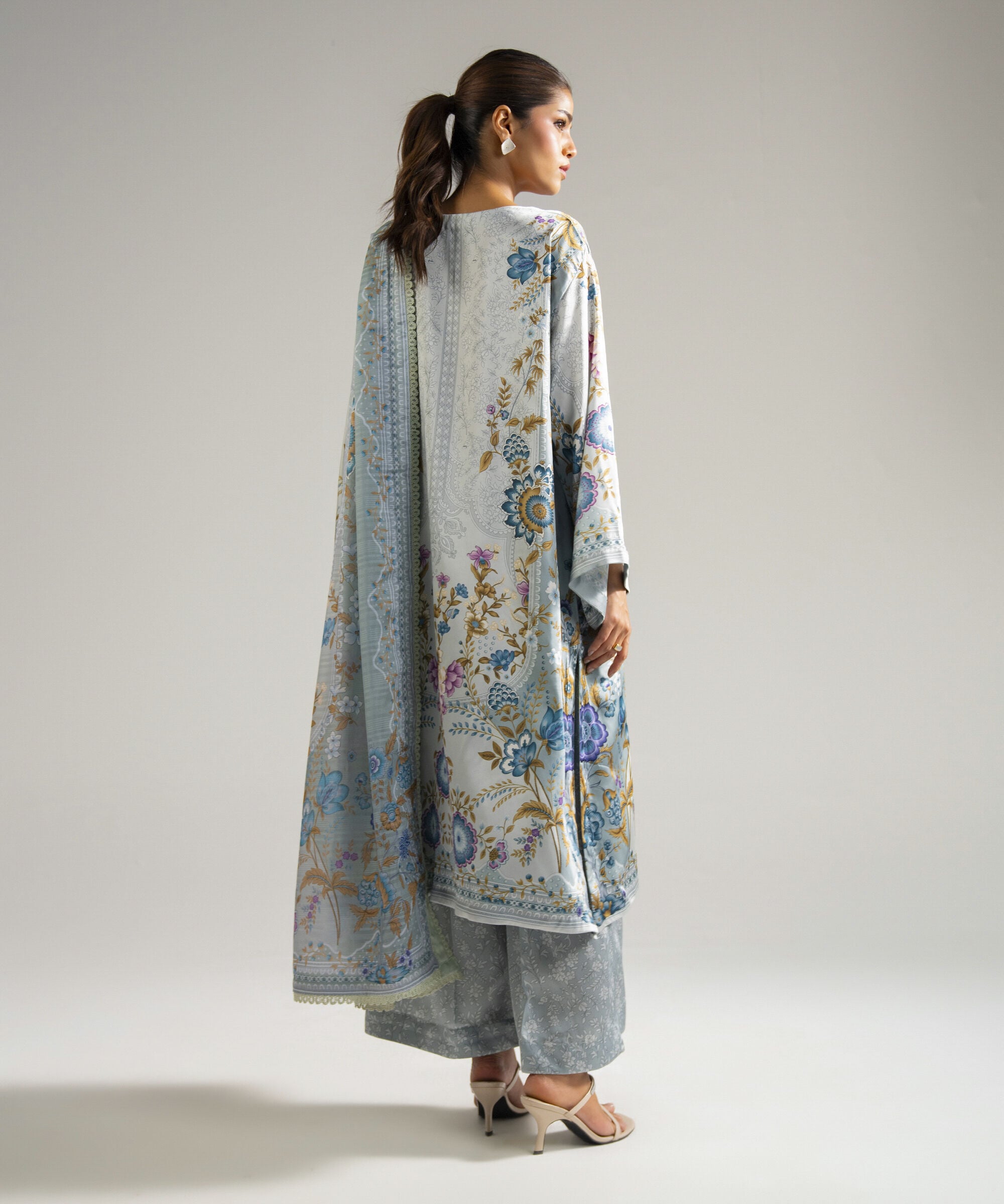 RTW 3 PC Suit 3TNW26MHMV85
