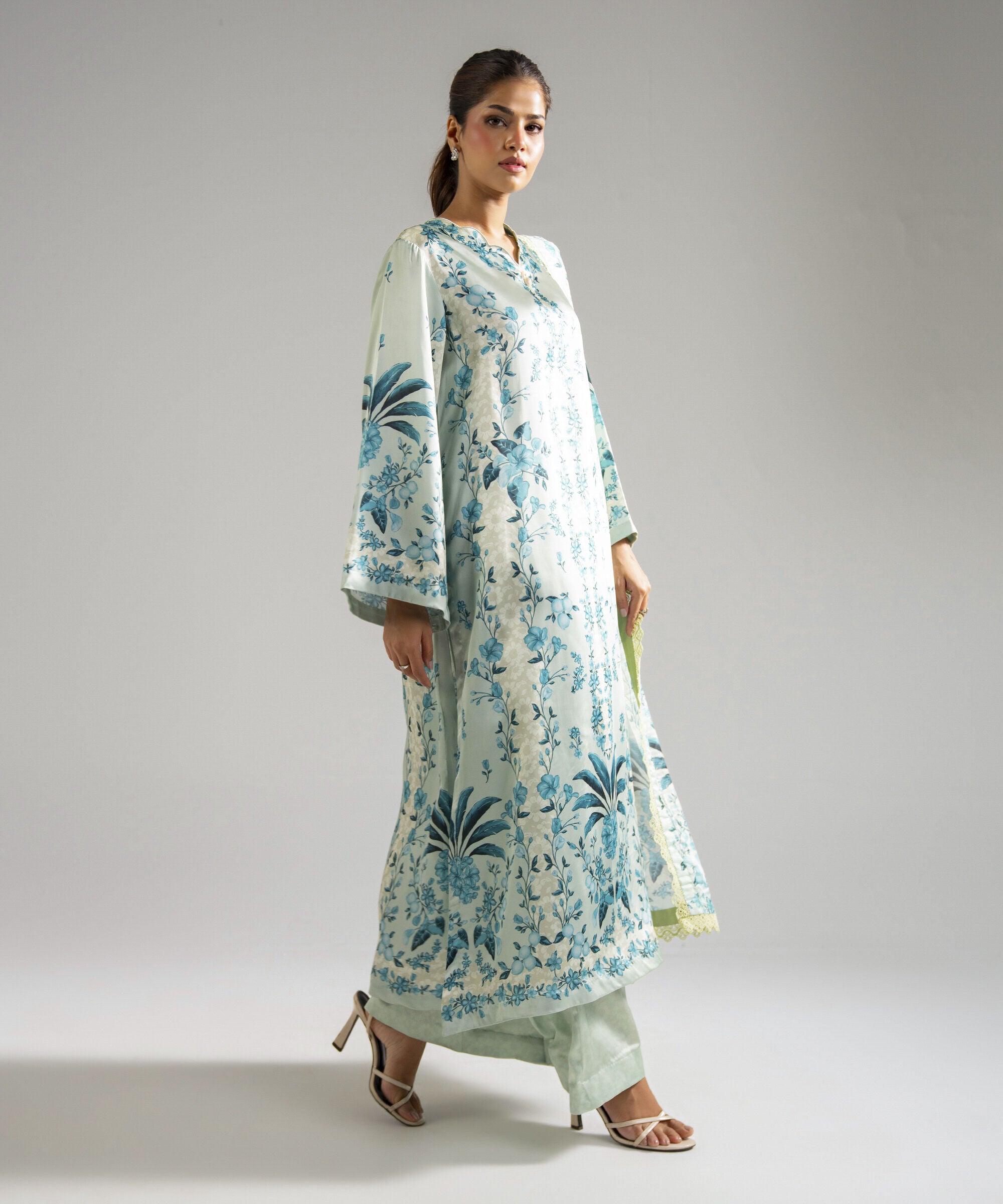 RTW 3 PC Suit 3TNW26MHMV86
