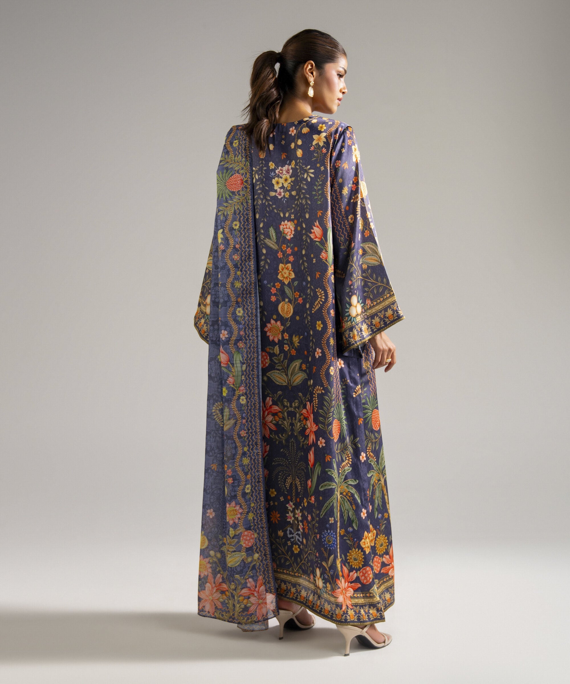 RTW 3 PC Suit 3TNW26MHMV88