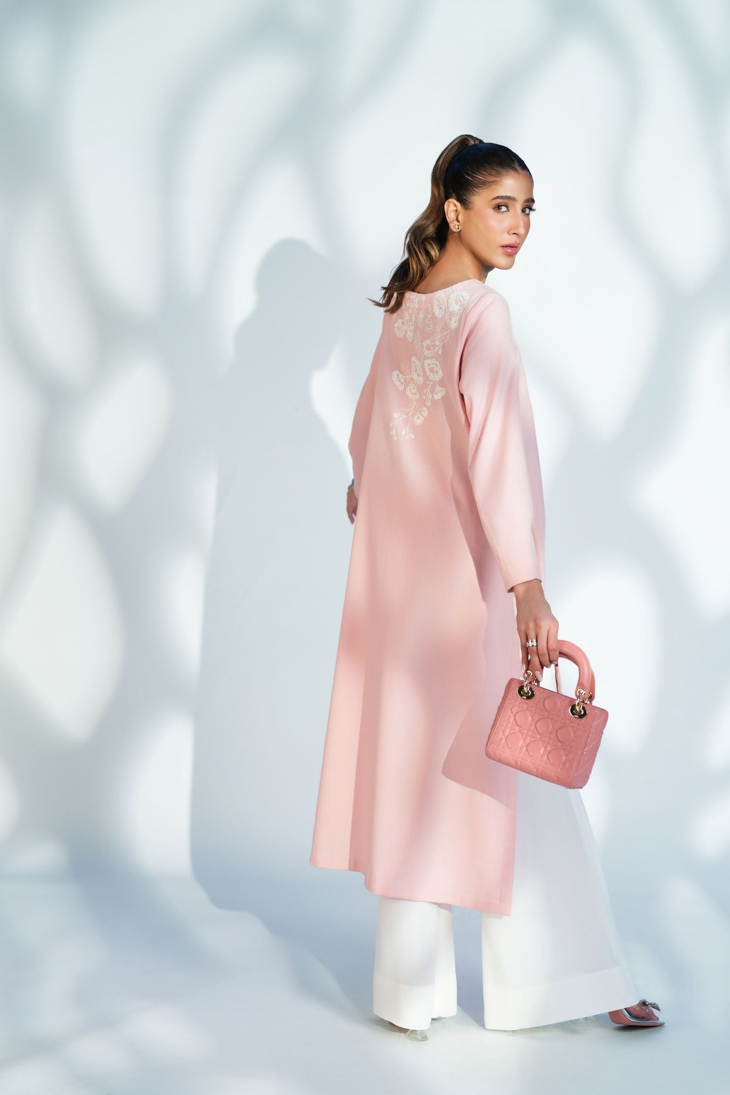 https://cdn.shopify.com/s/files/1/0894/4264/8354/files/3_020c6a20-47ba-43f7-bd45-25dd1083b2b9.jpg?v=1742642997