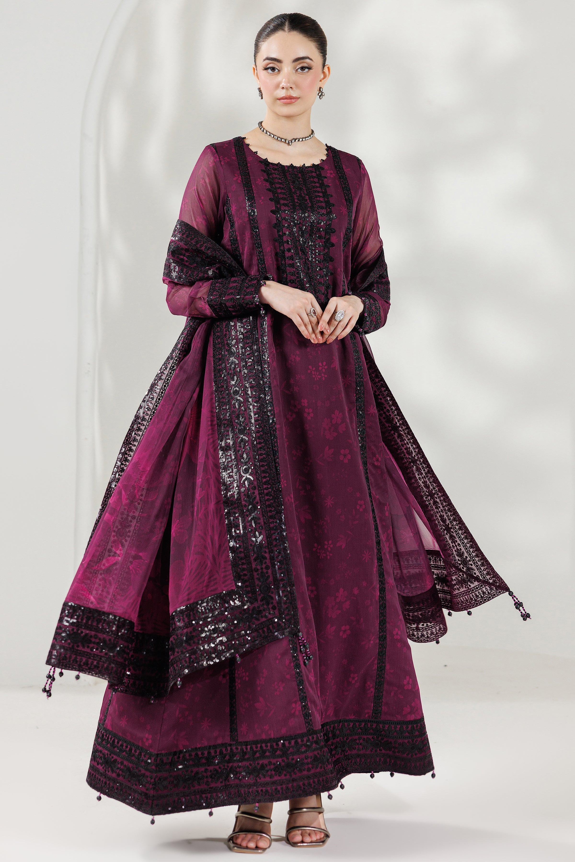 Farasha – Violet Eclips Style