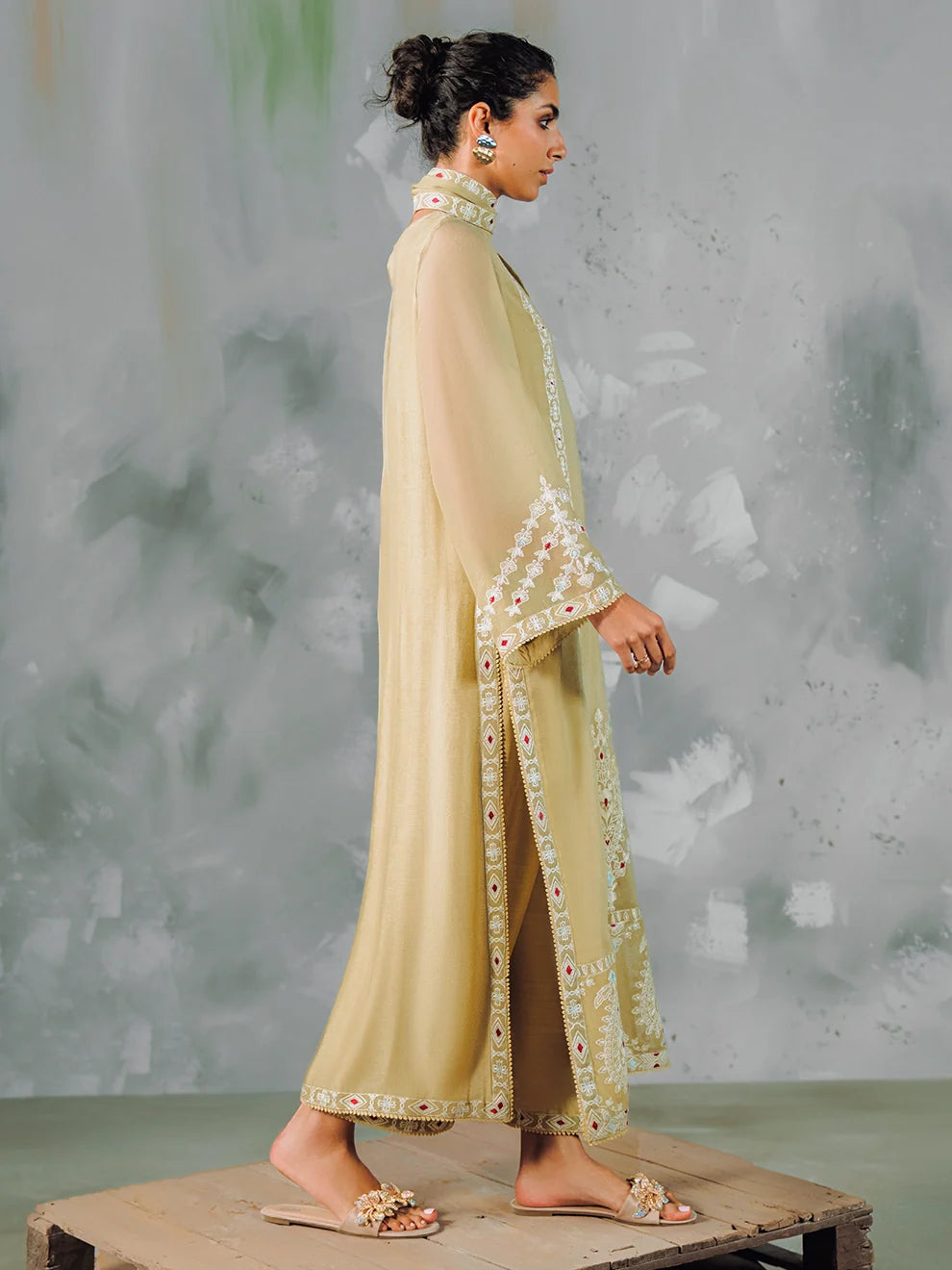Silent Whisper - 4Pcs Tusser Net Ensemble
