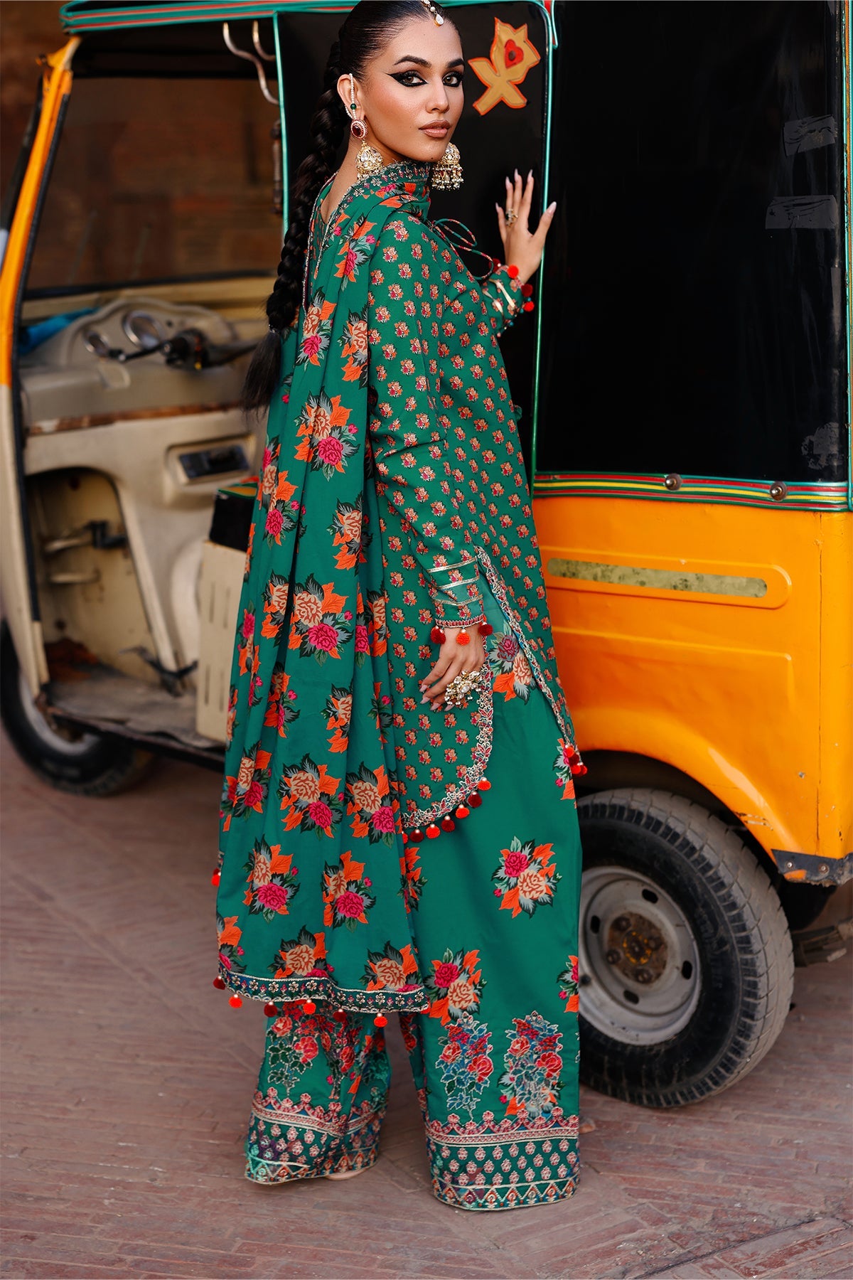 3-PC Unstitched Embroidered Lawn Collection CH6-02