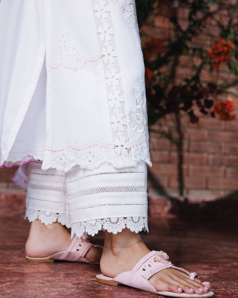 https://cdn.shopify.com/s/files/1/0643/9449/4197/files/3_9e83b765-86ab-434e-b26b-5968f94bae4e.jpg?v=1728994790