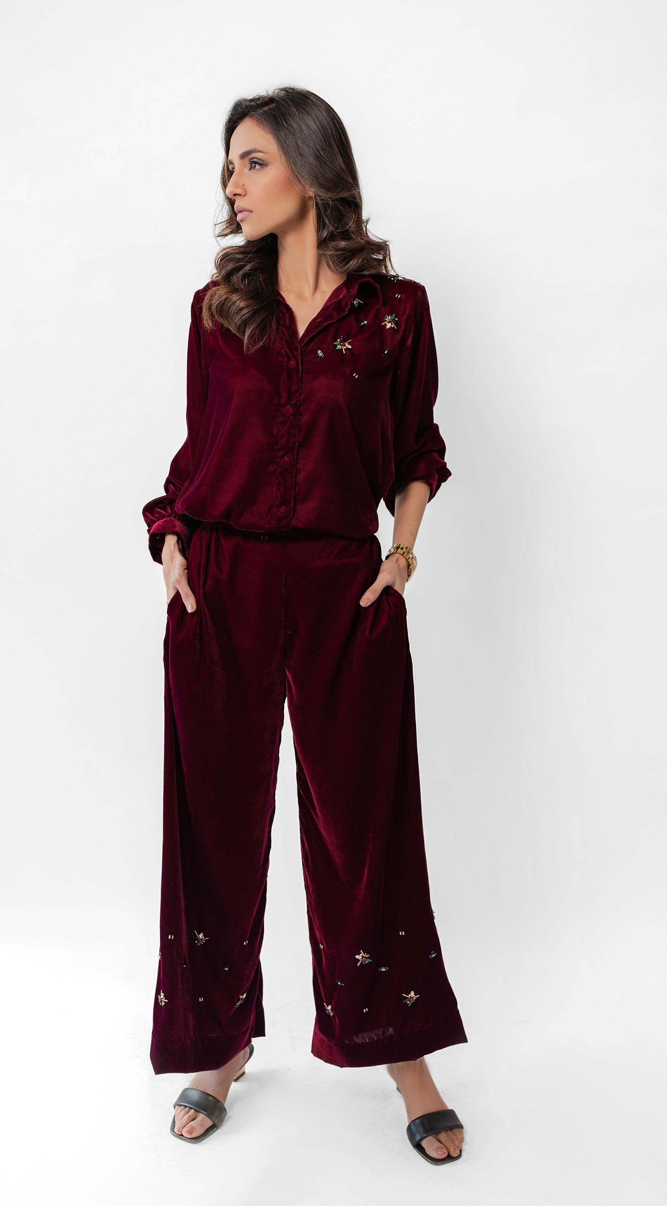 https://cdn.shopify.com/s/files/1/0654/4313/5706/files/3_72af0392-18c1-4ff4-bb98-4e447b8f0b90.jpg?v=1701966571