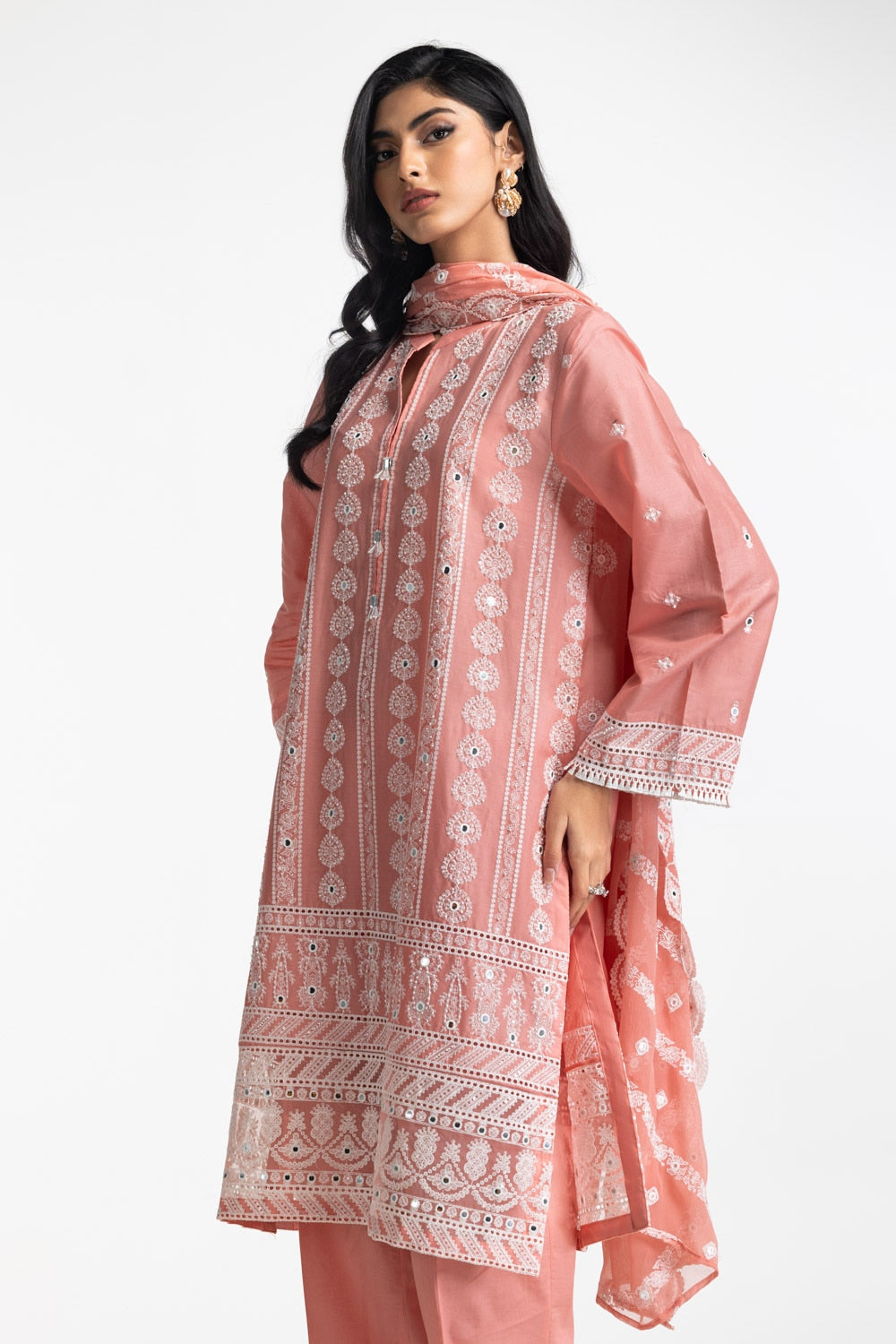 3Pc Lawn Embroidered Suit