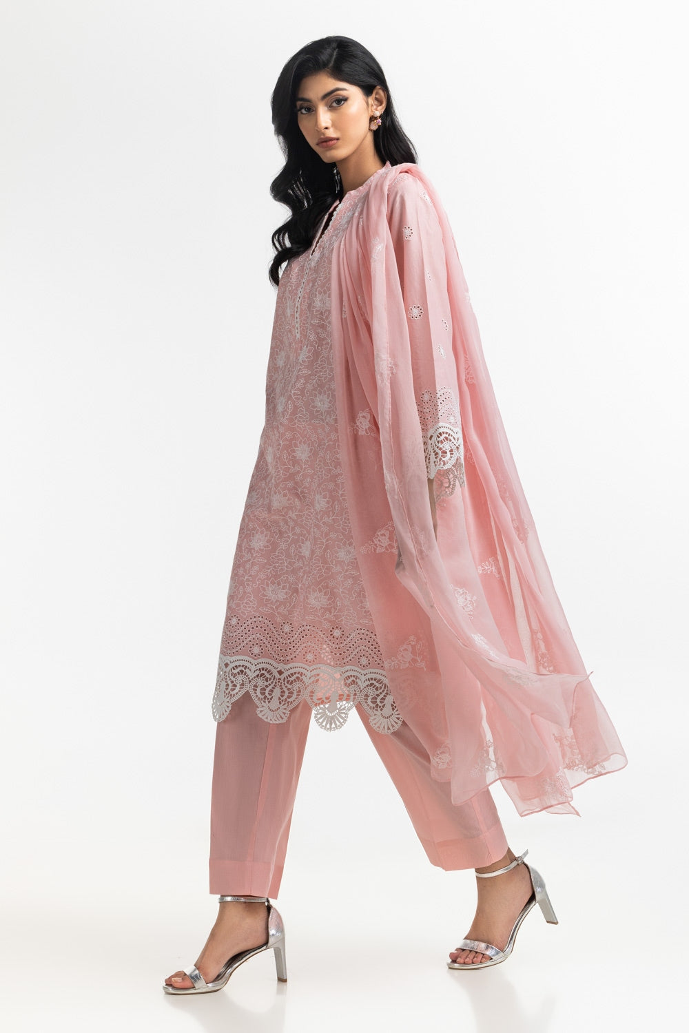 3PC Lawn Embroidered Suit