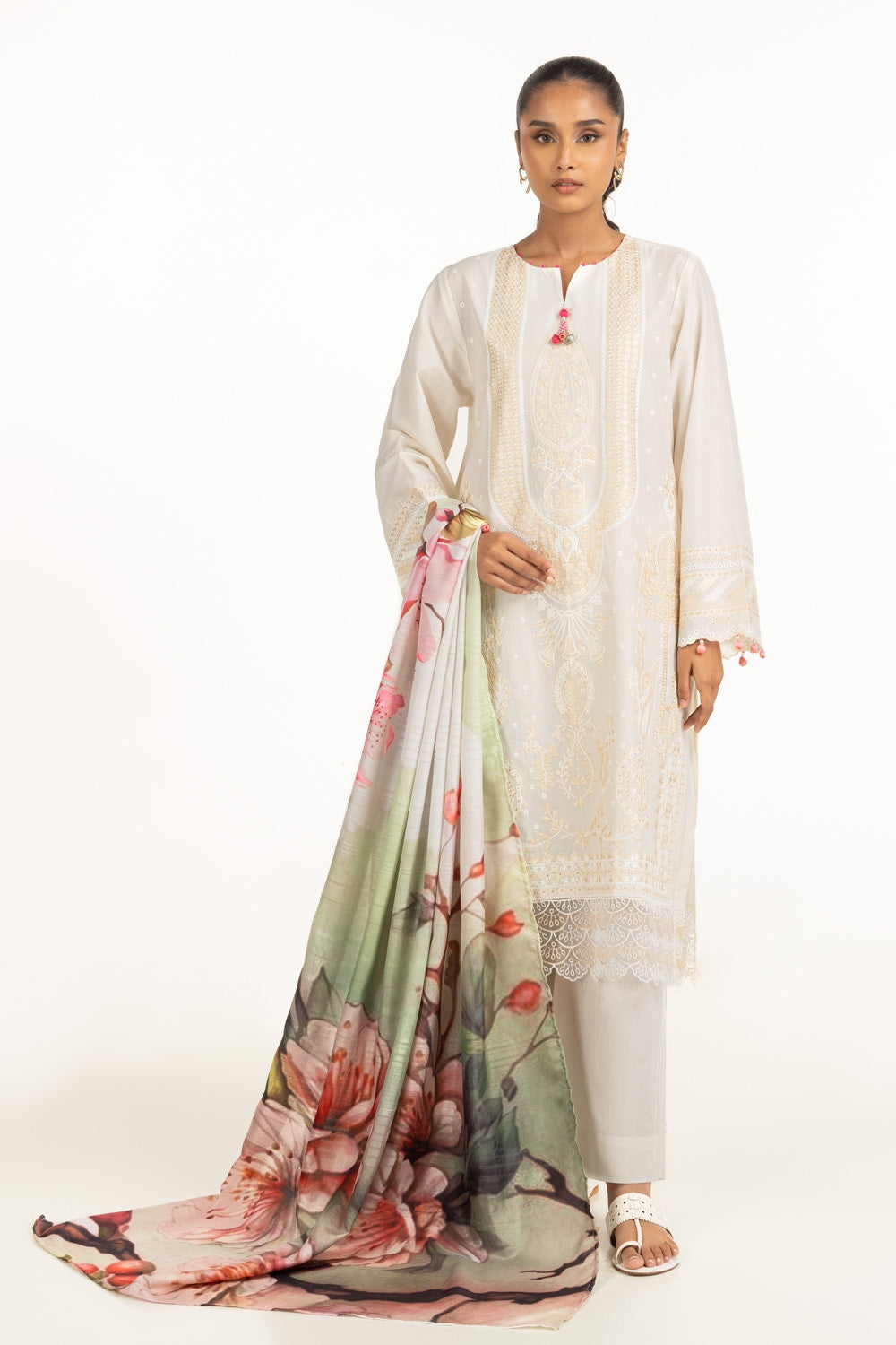 3PC Lawn Embroidered Suit