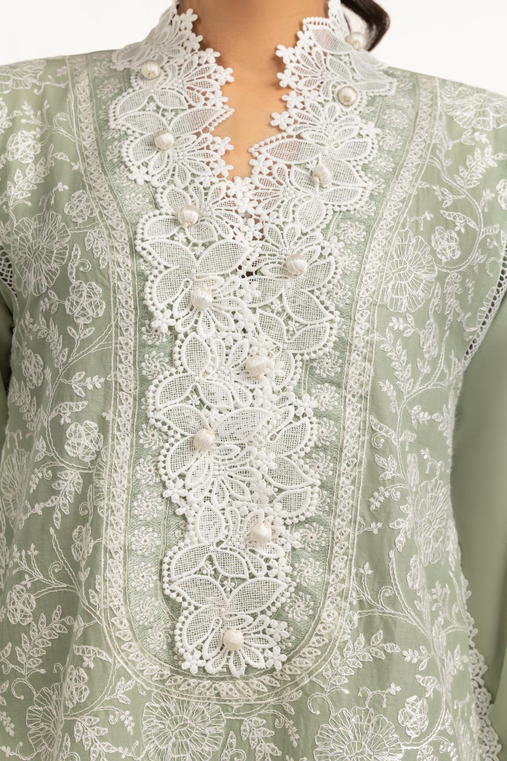 3PC Lawn Embroidered Suit