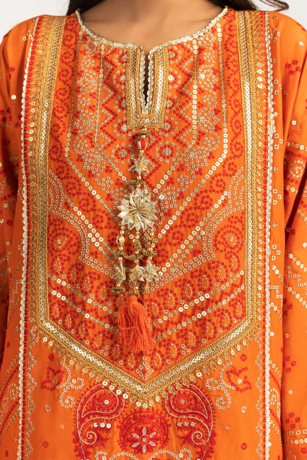 3Pc Lawn Embroidered Suit