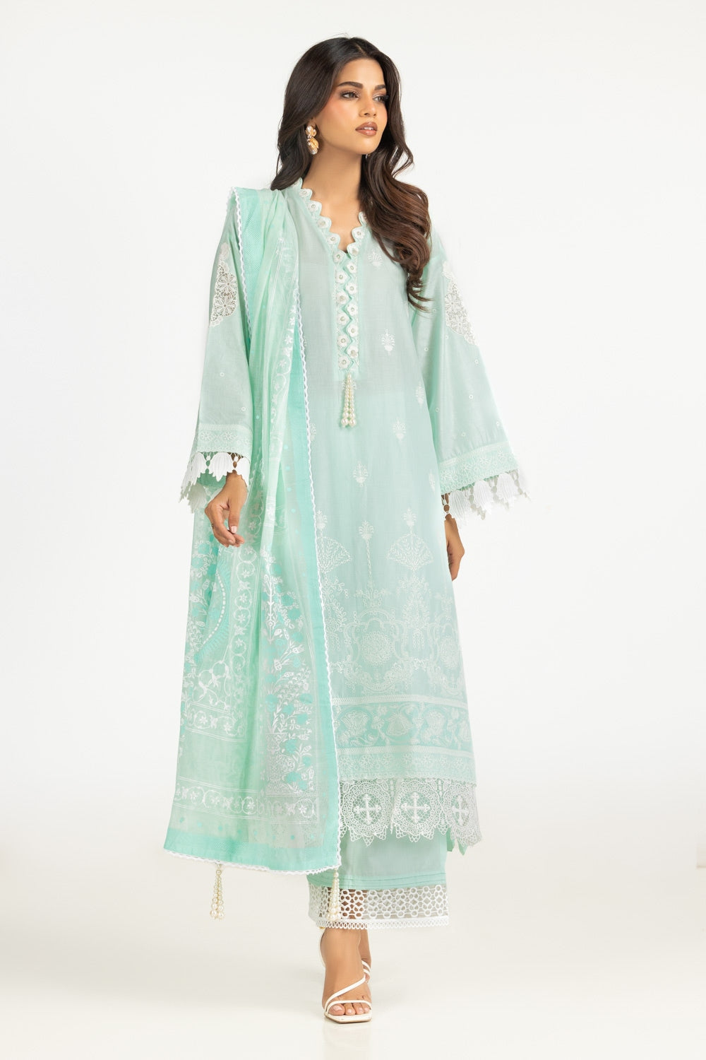 3PC Lawn Embroidered Suit