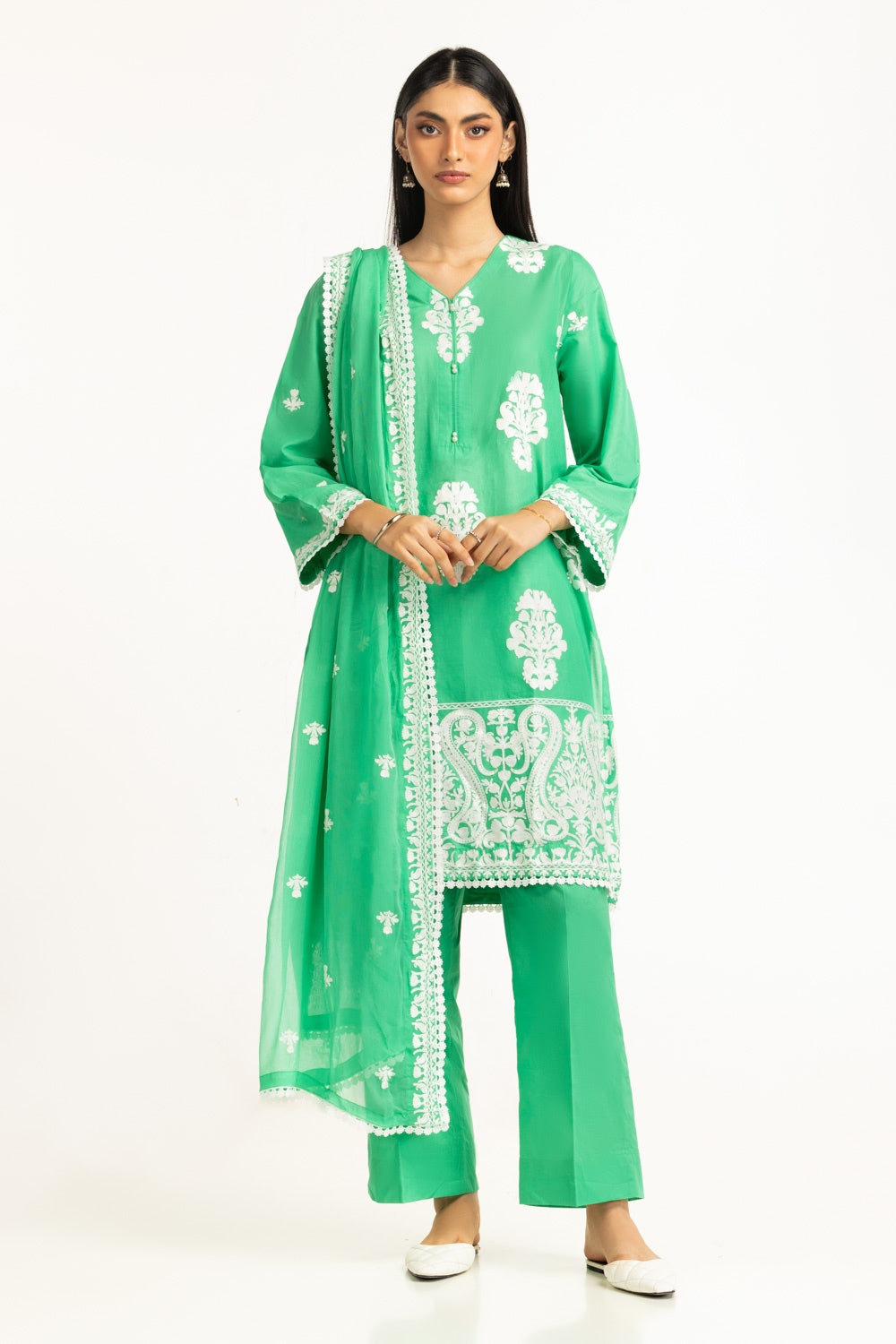 3Pc Lawn Embroidered Suit