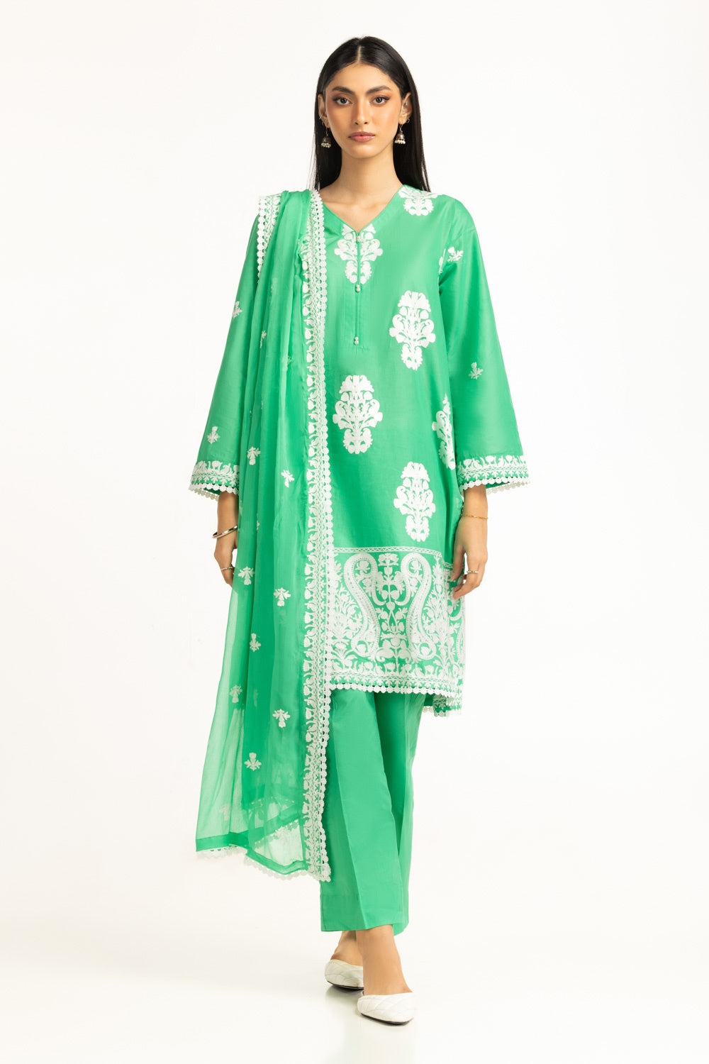 3Pc Lawn Embroidered Suit