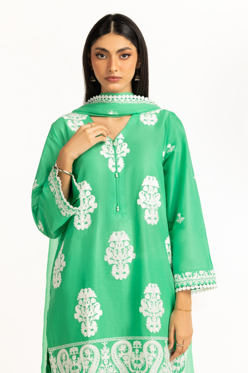 3Pc Lawn Embroidered Suit