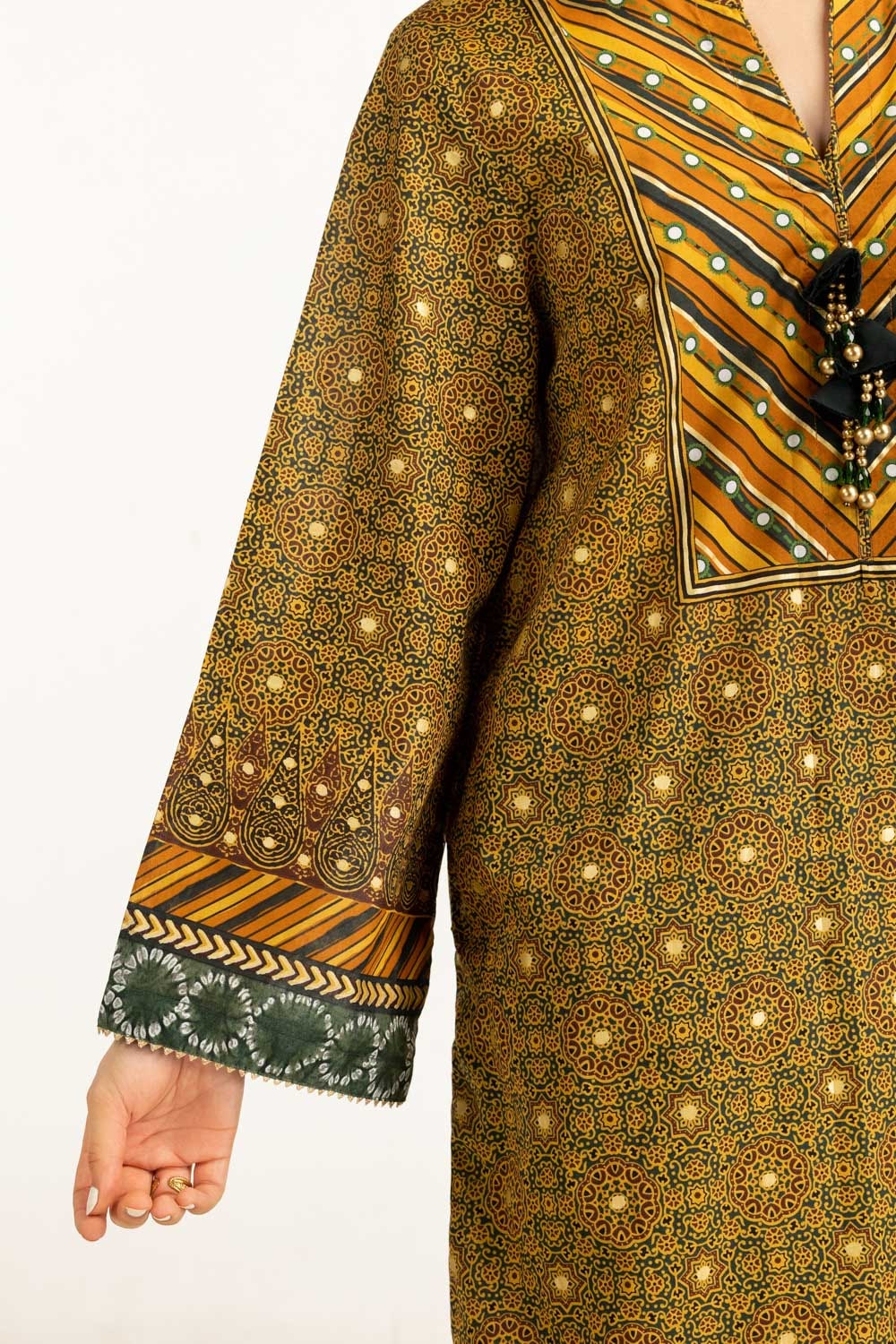 3Pc Lawn Gold Printed Suit