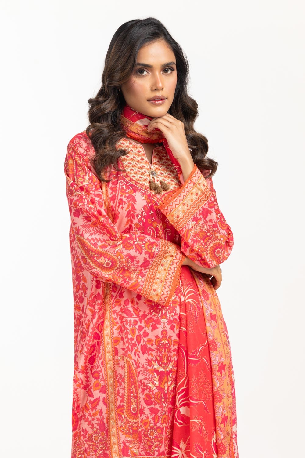 https://cdn.shopify.com/s/files/1/0706/3253/8159/files/3pc_lawn_printed_suit_iustksd-679_mid.jpg?v=1758379082