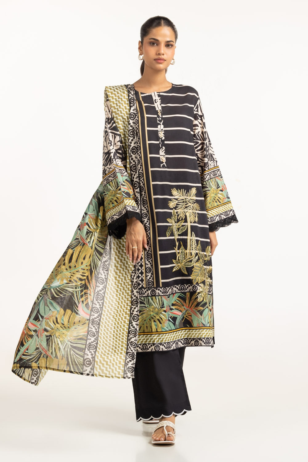 3PC Lawn Printed Suit With Embroidered