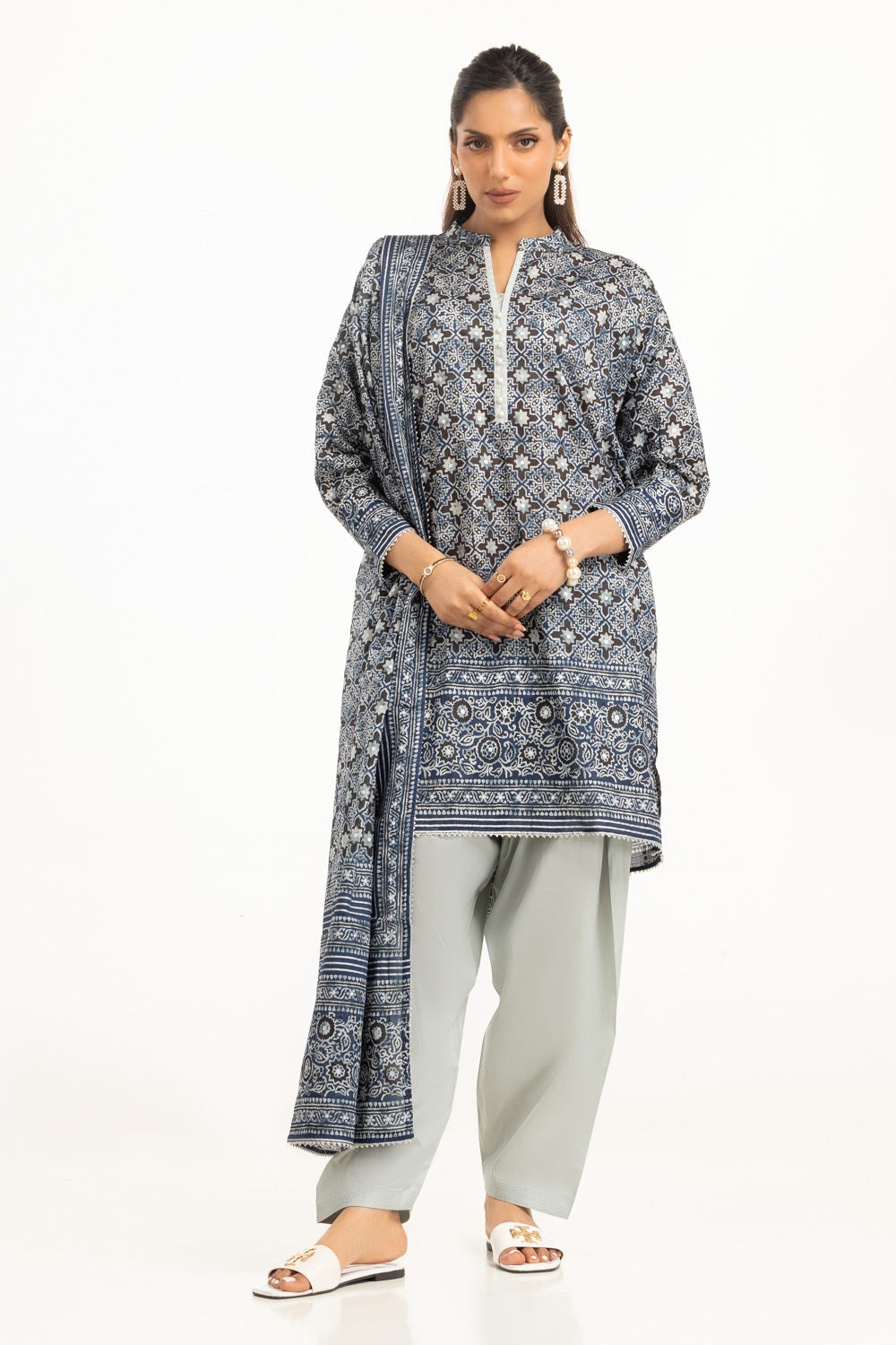 3Pc Lawn Silver Printed Suit