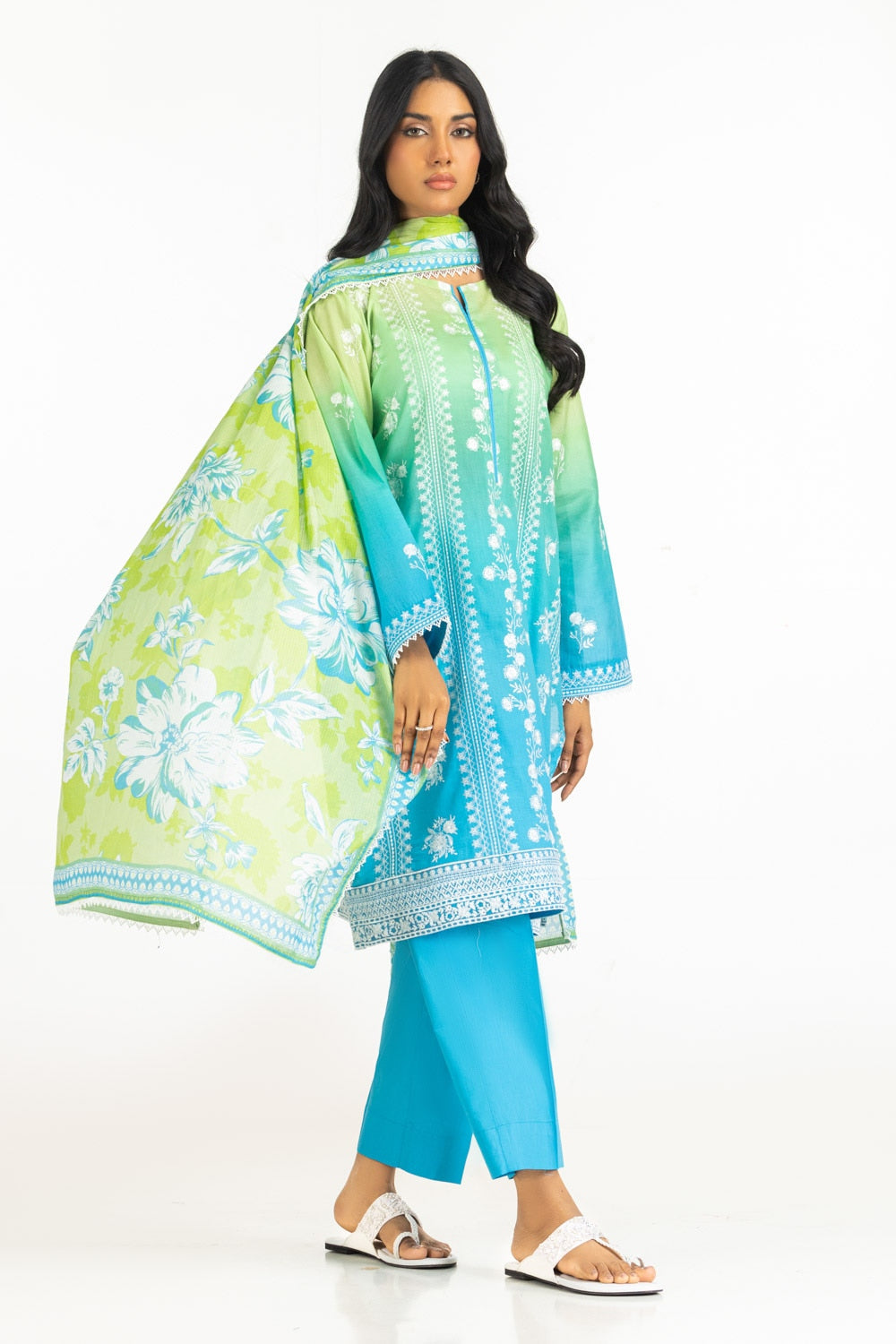 3Pc Printed Lawn Suit With Embroidered Iustksd-327