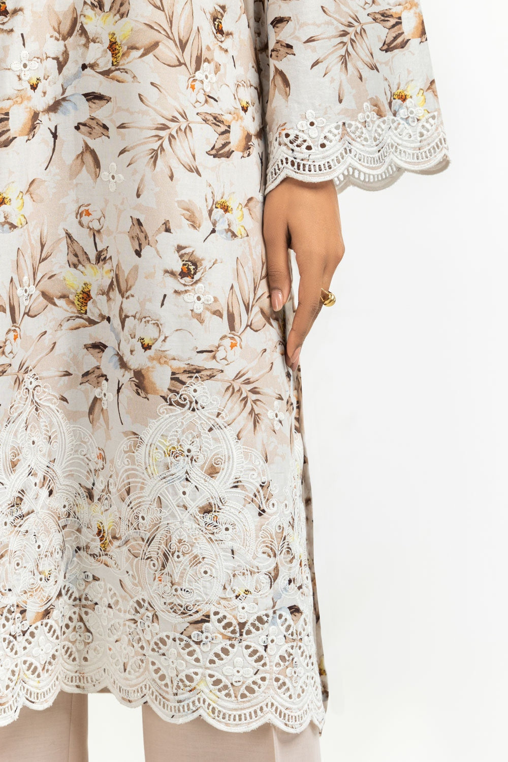 3Pc Printed Suit With Embroidered