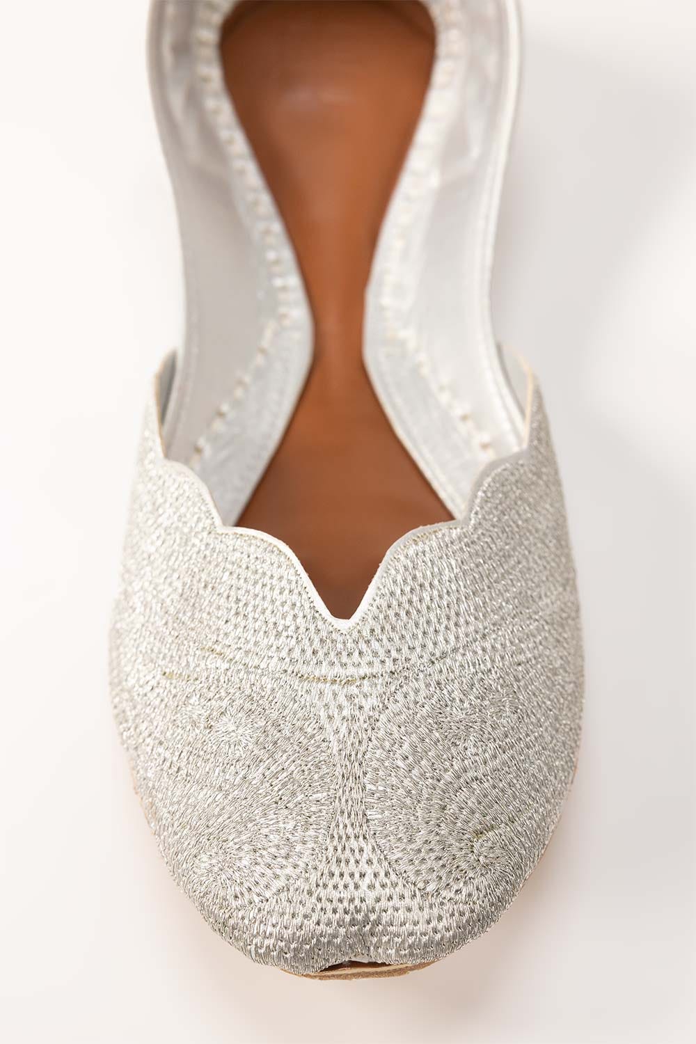 https://cdn.shopify.com/s/files/1/0706/3253/8159/files/401319_3.jpg?v=1758370933