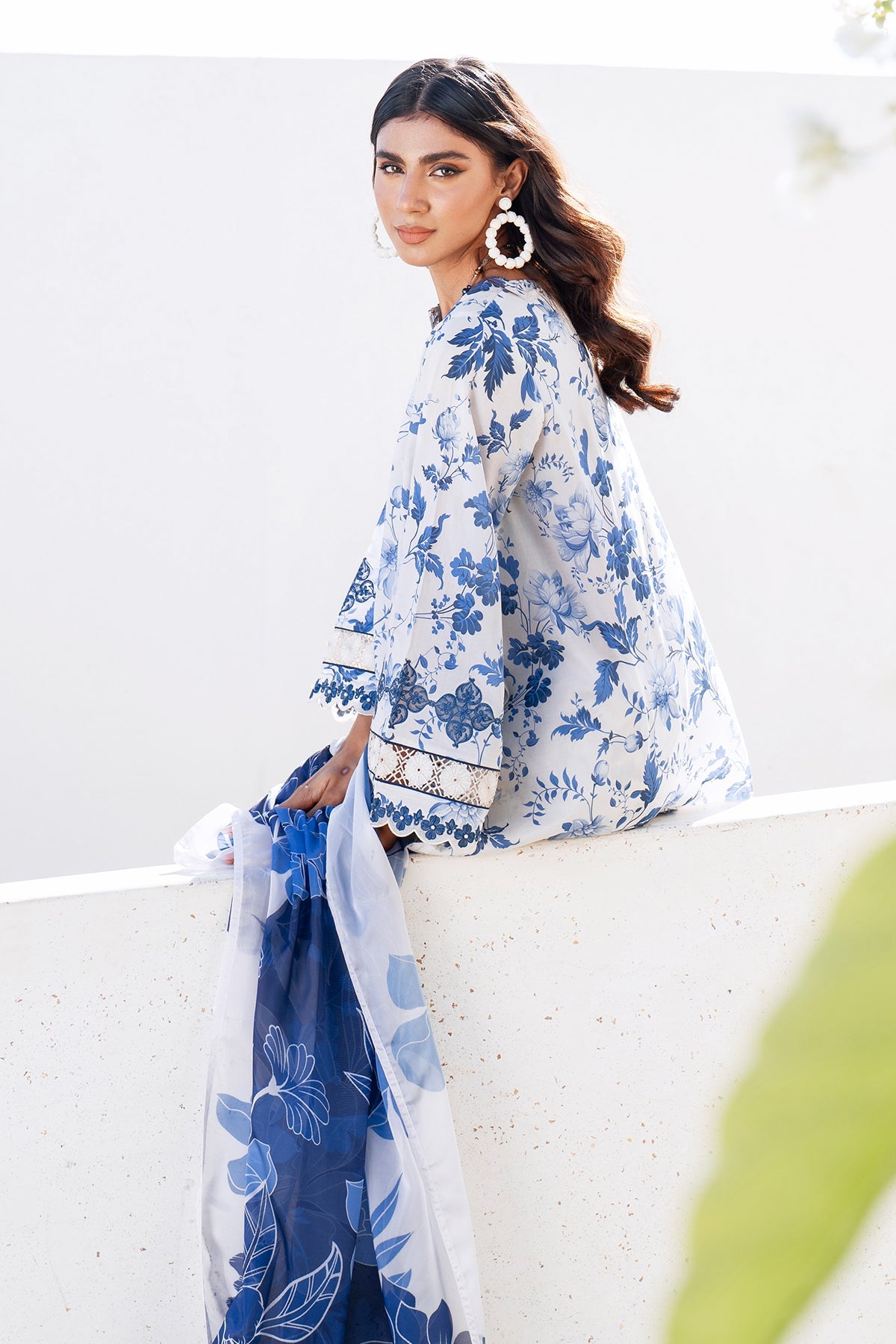 EMBROIDERED PRINTED LAWN SF-4068