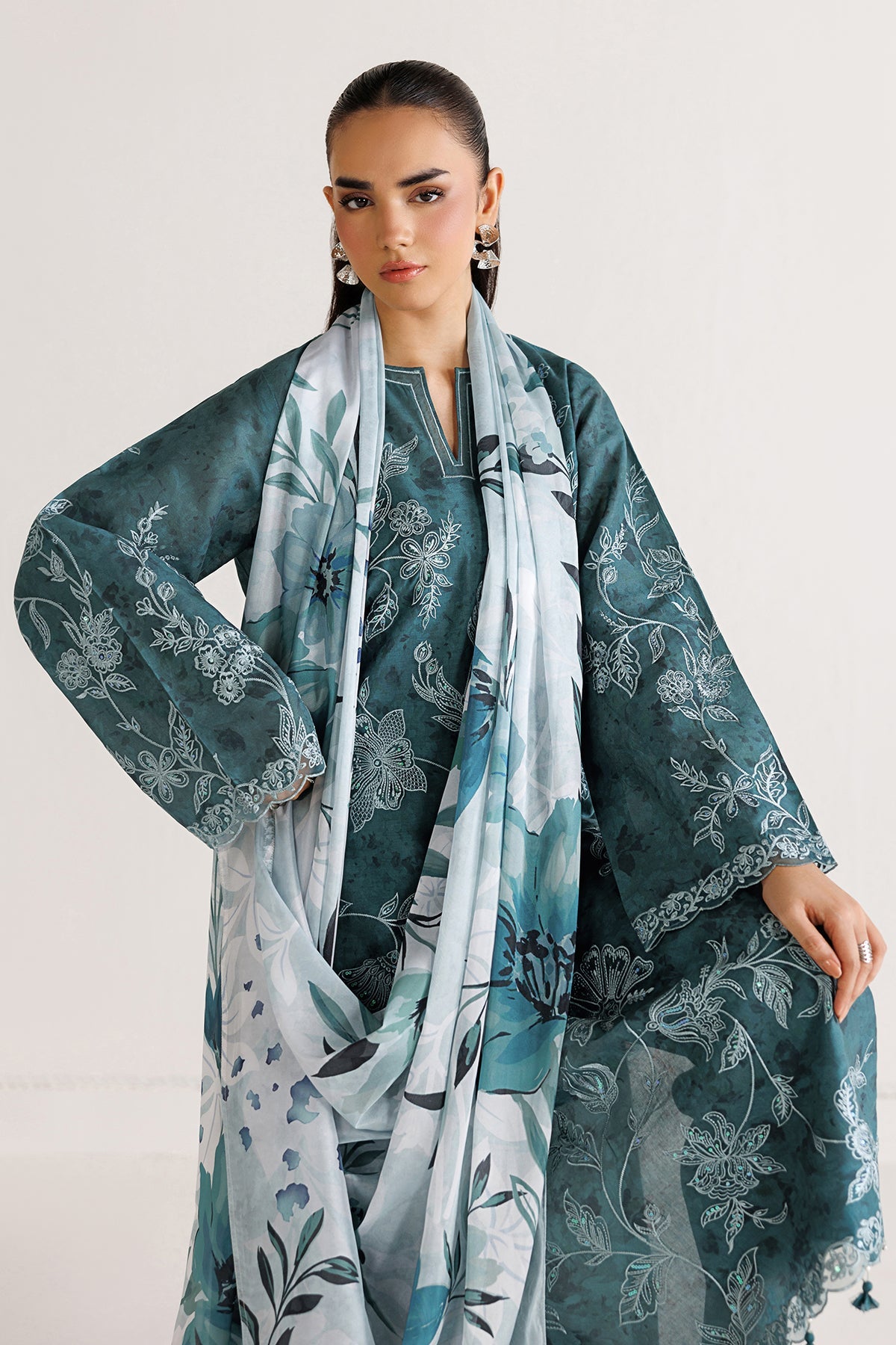 EMBROIDERED LAWN SF-4493