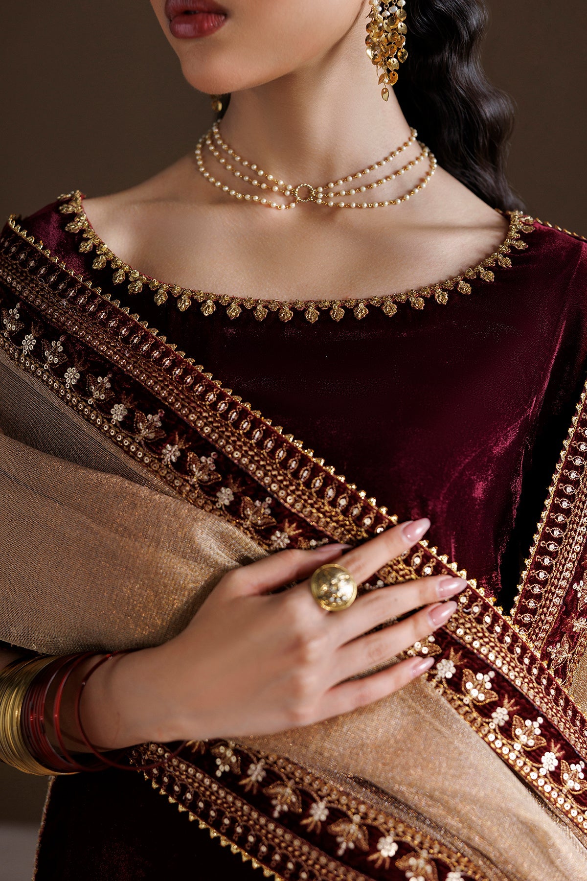 EMBROIDERED VELVET UF-4548